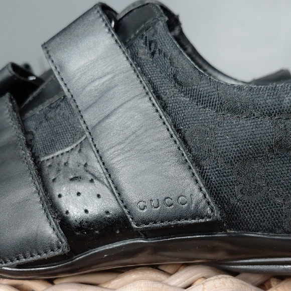 Gucci Men’s Black Leather & Monogram Velcro Loafers - Picture 3 of 8